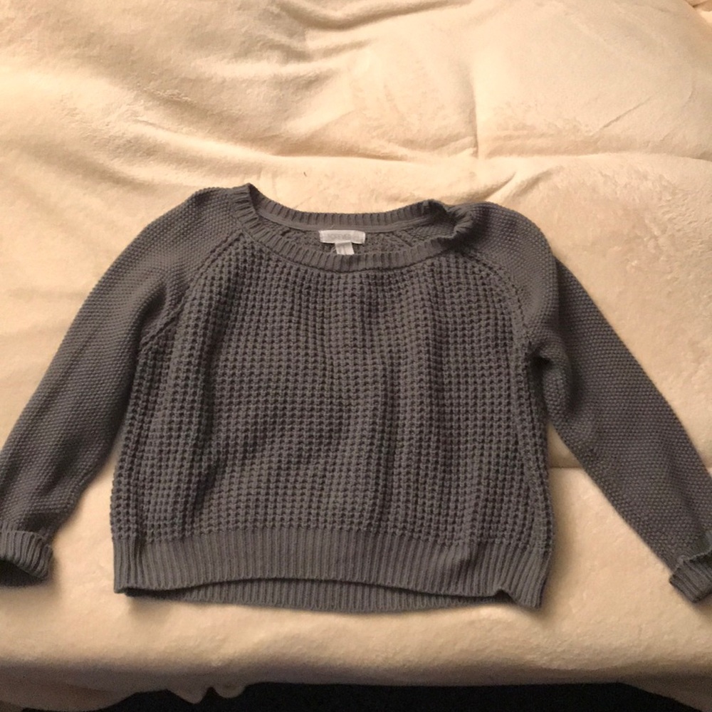 Gray cropped crew neck sweater